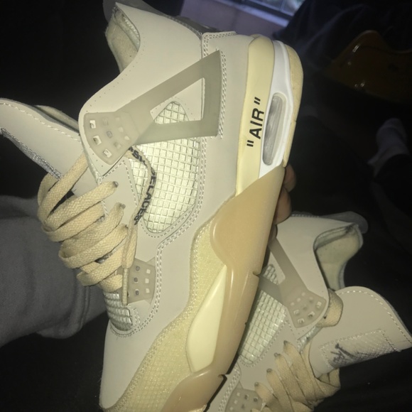 (WMNS) Off-White x Air Jordan 4 SP \'Sail\' CV9388-100